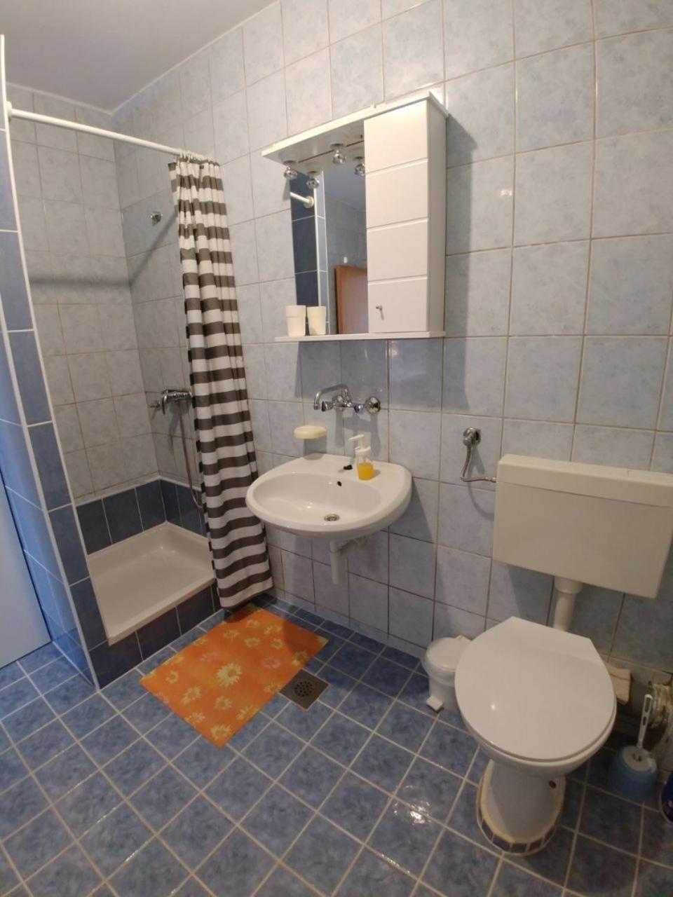 Apartment Svetka Sali Exterior photo